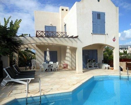 Villa Samantha Paphos Exterior photo